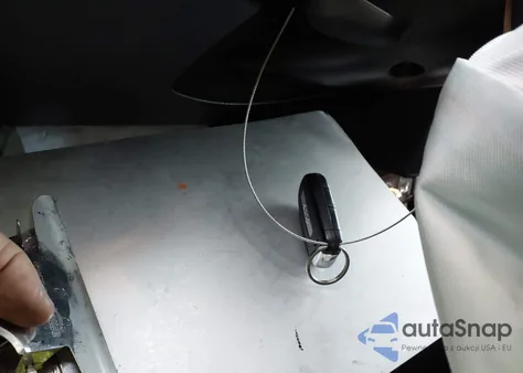 2019 Jeep Renegade Latitude 4X4 из США, поврежденный, VIN ZACNJBBB1KPK02319